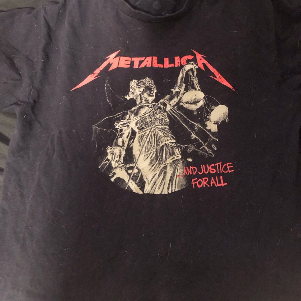 LG Black Graphic Tee with Gray Metallica Logo